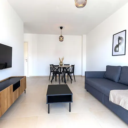 Phaedrus Living Elysia Park Flat *