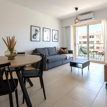 Phaedrus Living Elysia Park Flat *